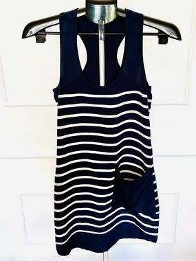 5/48 Saks Fifth Avenue Navy & White Racerback Tunic Sz.XS
